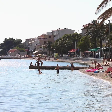 Gradac 11332d Apartment *