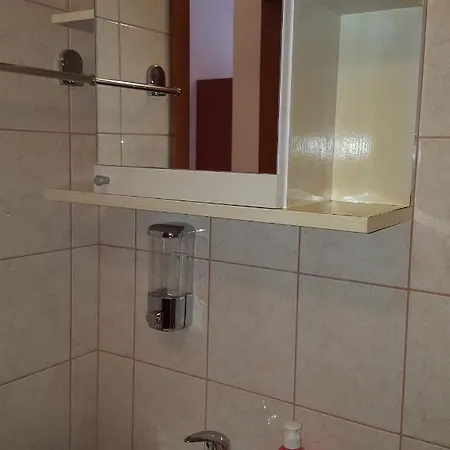Gradac 11332d Apartment *